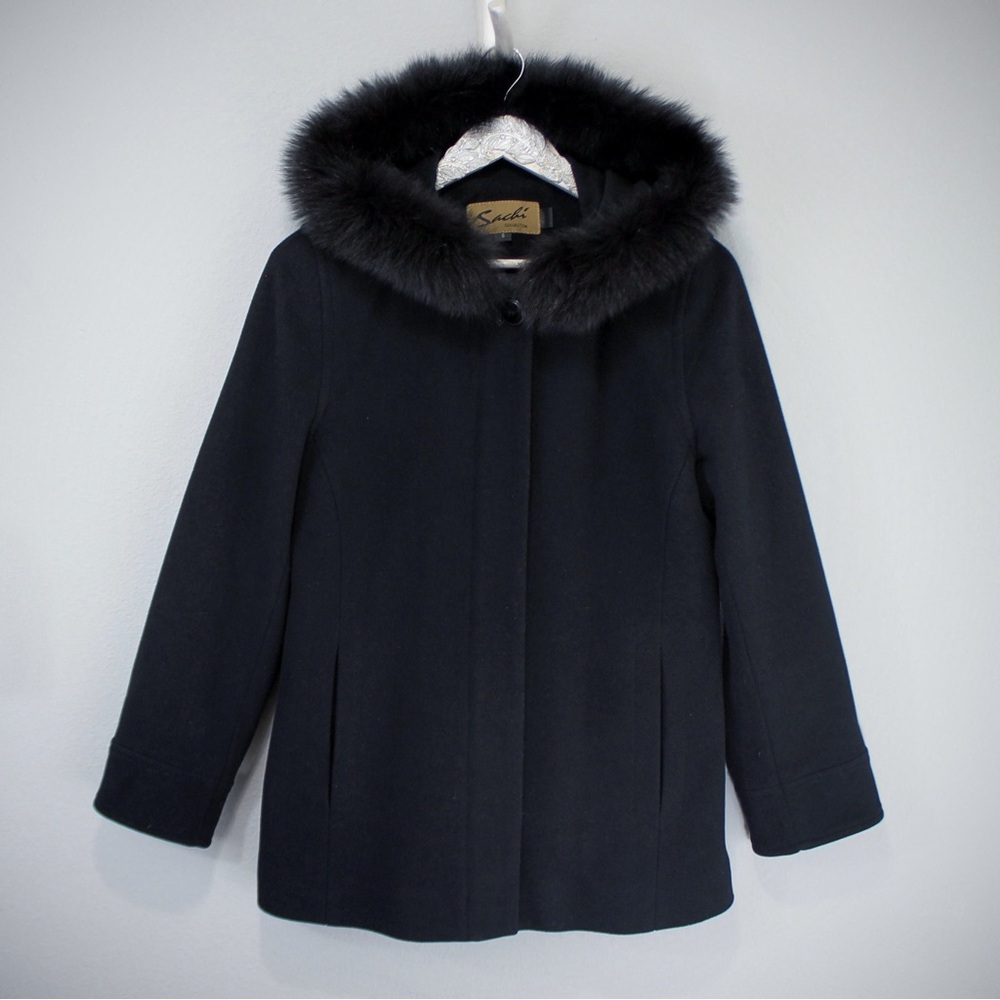 SACHI Black Coat with Fur Trim